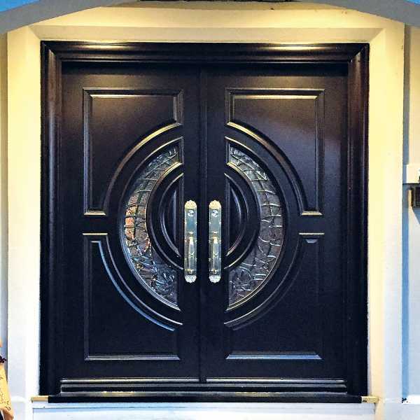 Crescent door